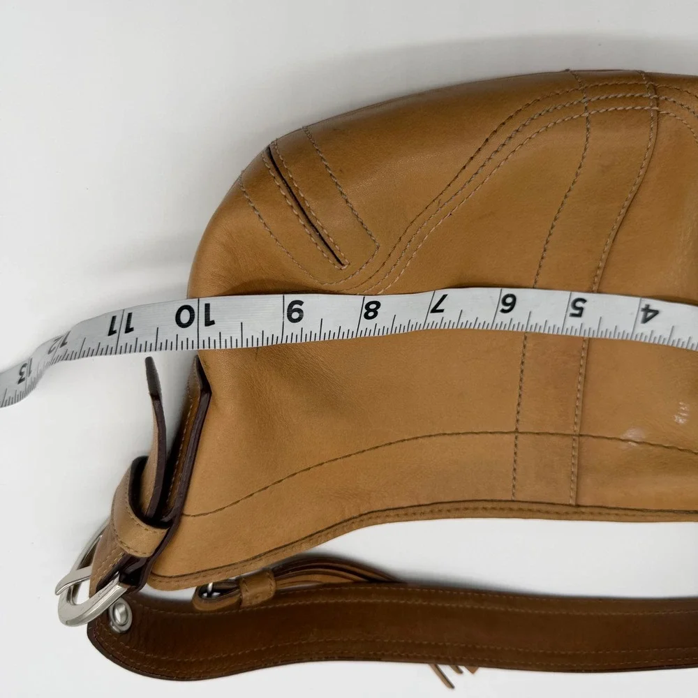 Coach Vintage Y2K 2005 Tan Leather Soho Small Hobo Bag 8A01